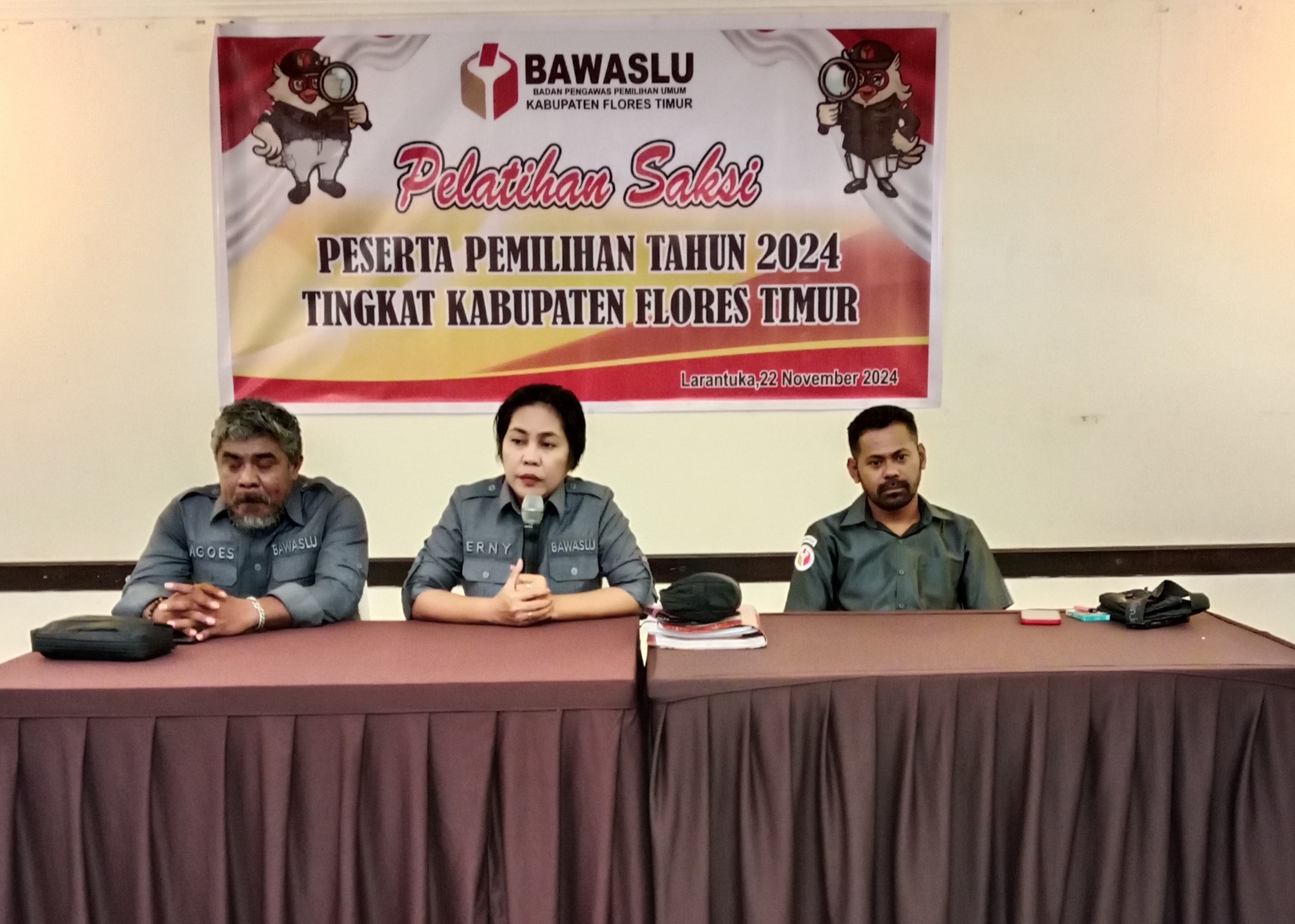 Bawaslu Flotim Gelar Pelatihan Saksi Pada Pilkada 2024, Erni KatanaSambutan Ketua Bawaslu Flores Timur;Jaga Kemurnian Suara Rakyat