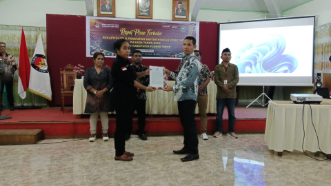 Penyeraha BA Hasil Penetapan DPT Kabupaten Flores Timur