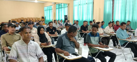 Peserta Rakernis Persiapan Rekapitulasi Hasil Penghitungan Perolehan Suara Pemilihan Tahun 2024 Tingkat Bawaslu Flores Timur.
