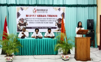 Rapat Persiapan Rekapitulasi Penghitungan Perolehan Suara Pemilihan 2024 Tingkat Kabupaten Flores Timur